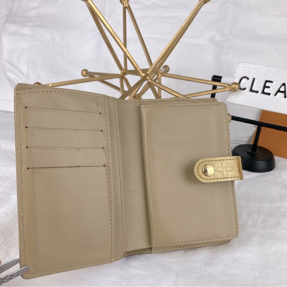 Louis Vuitton French Purse - Picture 4 of 16